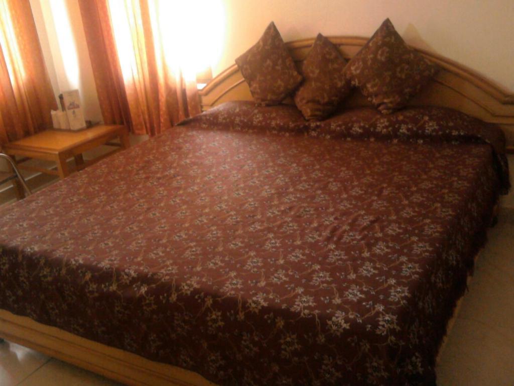 Sapphire Inn Bhimtal Bagian luar foto