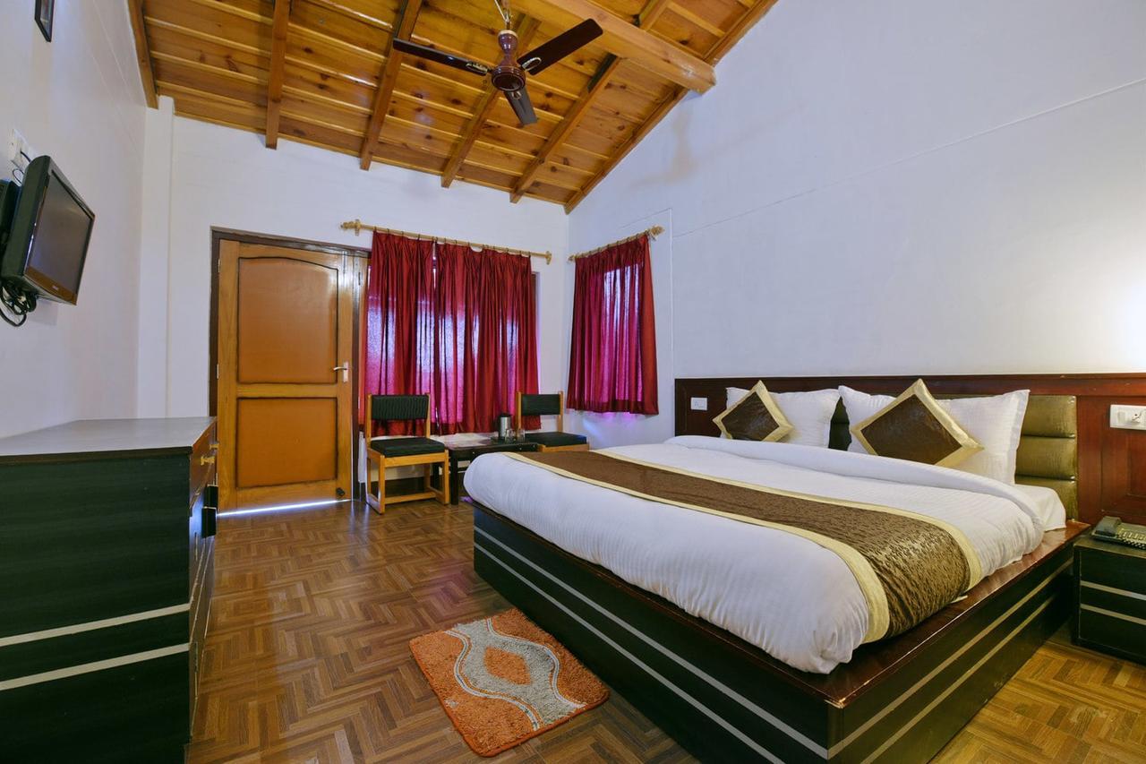 Sapphire Inn Bhimtal Bagian luar foto