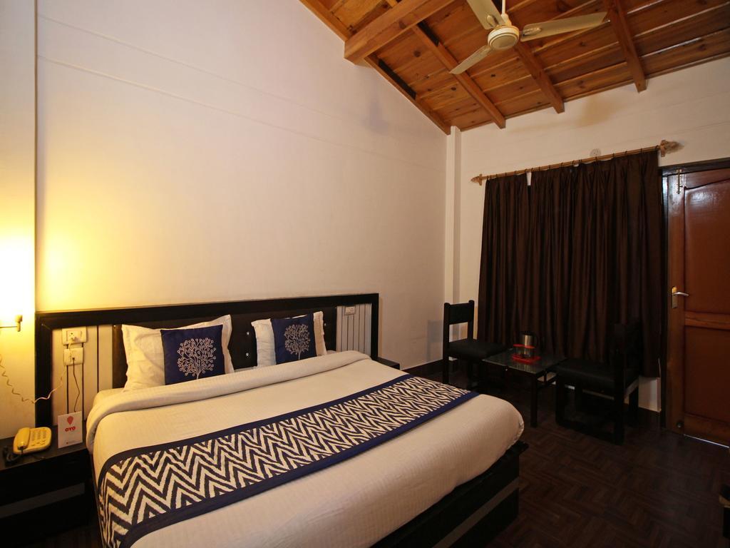 Sapphire Inn Bhimtal Bagian luar foto